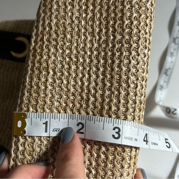 Amanda smith Woven Straw Shoulder Bag Beige with Brown Leather Straps - Picture 10 of 12